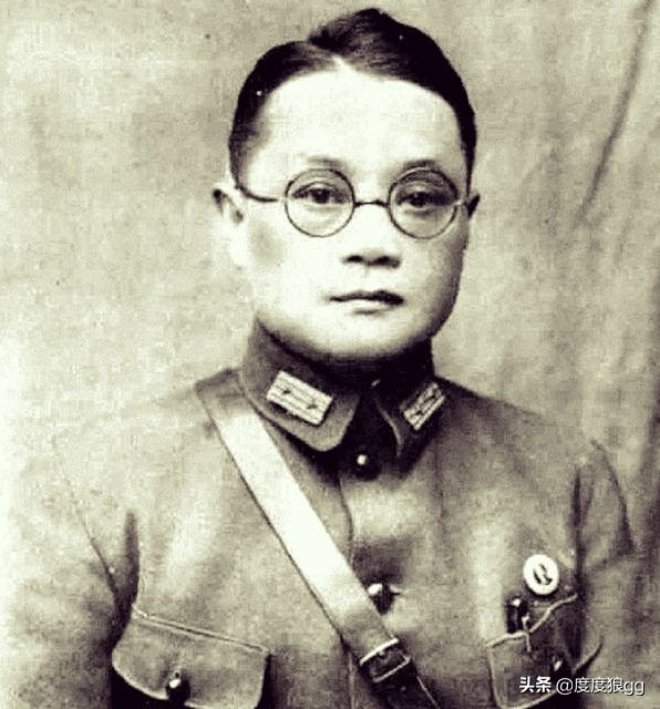 蔣介石在大陸最後一道命令，為何是炮轟上將公館？差點又成階下囚