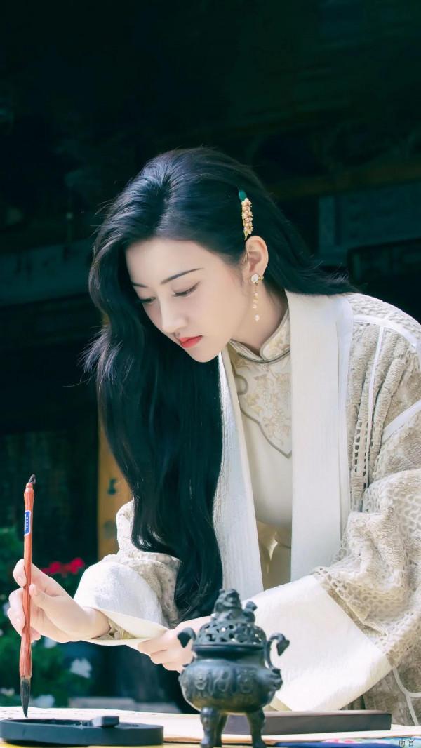 被贊人間富貴花,為什麼景甜這麼美? 被贊人間富貴花,為什麼景甜這麼美?