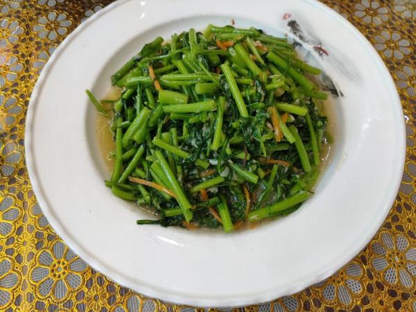 曬曬我們一家三口的午餐,海邊度假簡便餐,3菜145元,看看合適嗎 曬曬我們一家三口的午餐,海邊度假簡便餐,3菜145元,看看合適嗎