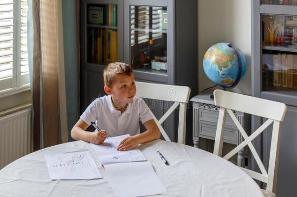 一到三歲小娃,英文啟蒙的目標到底是什麼?應試還是語言? 一到三歲小娃,英文啟蒙的目標到底是什麼?應試還是語言?