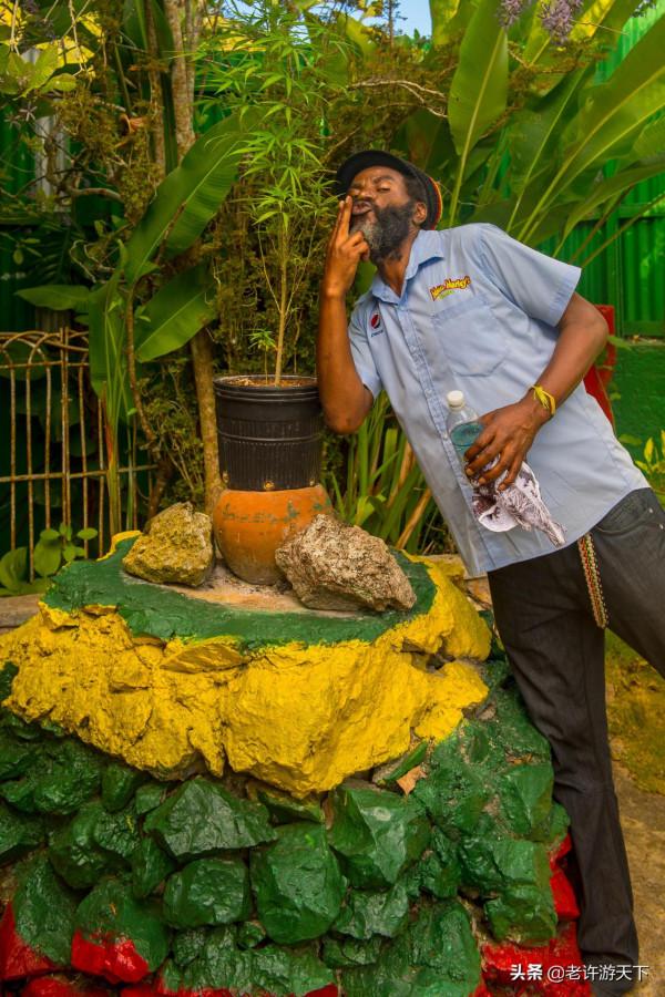 這個加勒比海小島國，除了盛產奧運冠軍，還有雷鬼音樂和藍山咖啡