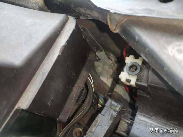 6萬塊錢買一輛絕版馬自達6旅行車，檢測師：這車況確實絕版了