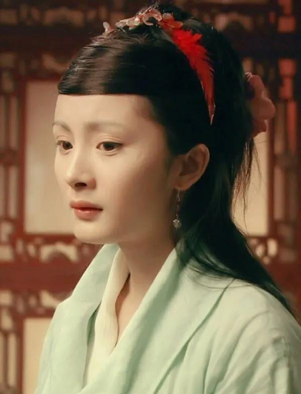 “靠臉吃飯”的女明星，美與醜全在造型師的一念之間，真是太慘了