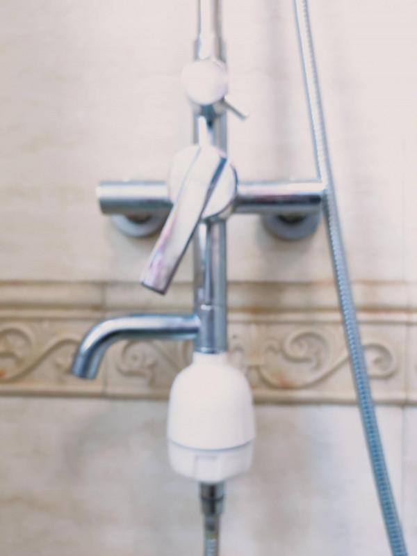 為了敏感肌小寶寶的洗澡自由，美而浦除氯美膚沐浴過濾器