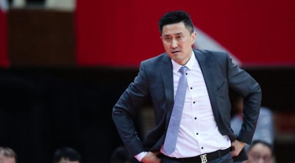 廣東大勝山東,杜鋒對球隊有一點不滿意,對年輕球員提出批評 廣東大勝山東,杜鋒對球隊有一點不滿意,對年輕球員提出批評
