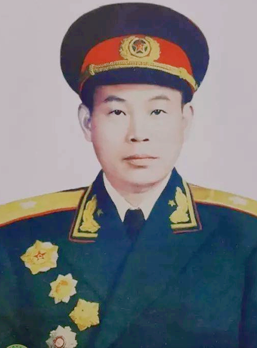 長津湖戰役凍傷慘烈,89師卻僅凍傷400人,多虧政委一個機智決策 長津湖戰役凍傷慘烈,89師卻僅凍傷400人,多虧政委一個機智決策