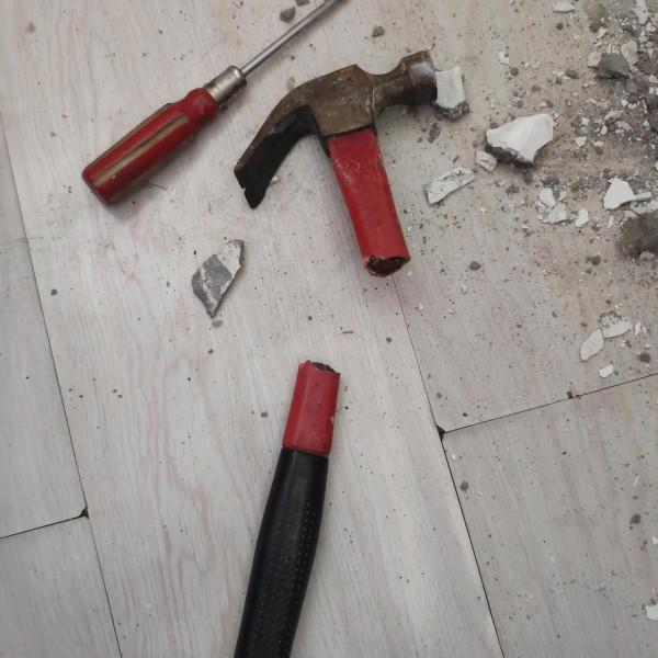 2021大年三十暖氣和錘子的故事!氣人!鬱悶!無奈啊！應該免費更換!