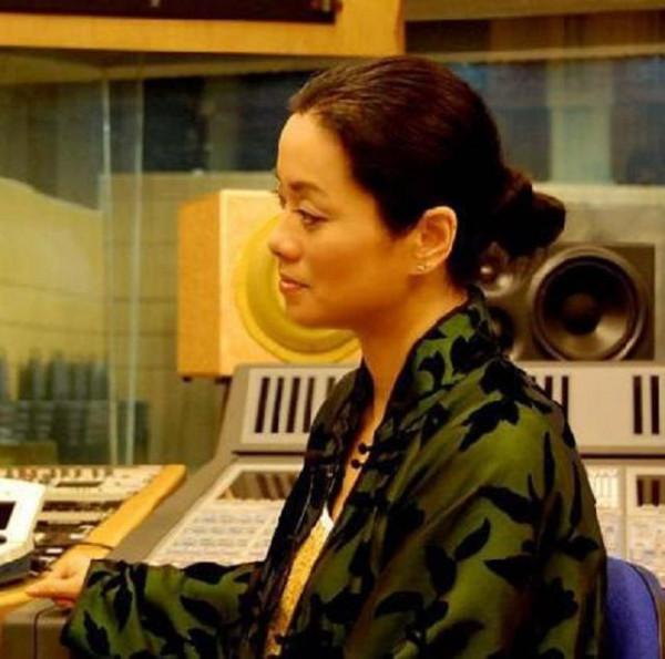 25歲爆紅，26歲跌落神壇，43歲生二胎，毛阿敏如今怎樣了？