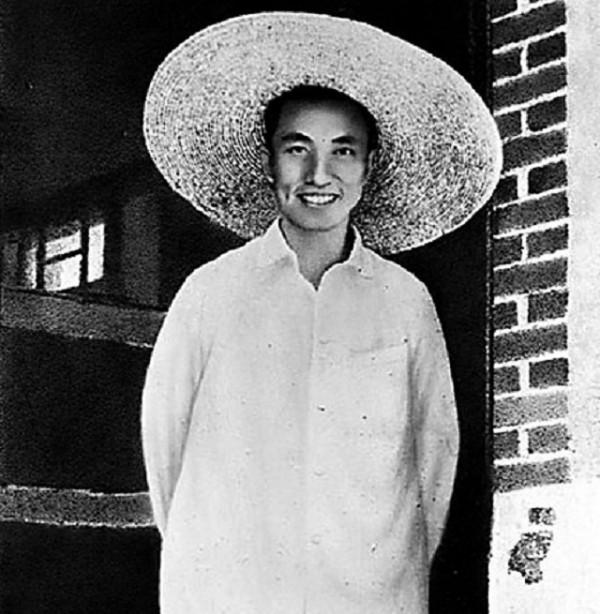 華國鋒晚年想去毛主席紀念堂,被家人阻攔後,說道:這是最後一次 華國鋒晚年想去毛主席紀念堂,被家人阻攔後,說道:這是最後一次