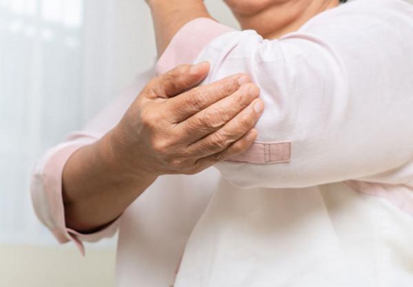 強直性脊柱炎為什麼容易誤診？誤診成什麼病？