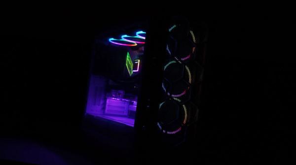 萬物皆可RGB？be quiet! Light Wings風扇體驗分享&amp;裝機秀