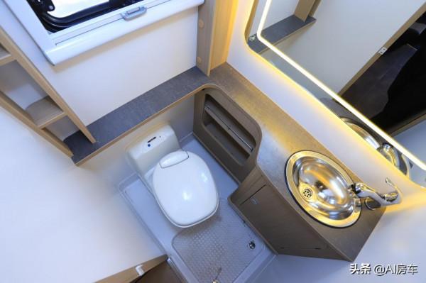 奇瑞3.0T+5座4床平頂房車亮相！設計用心，內飾豪華，用著很舒服