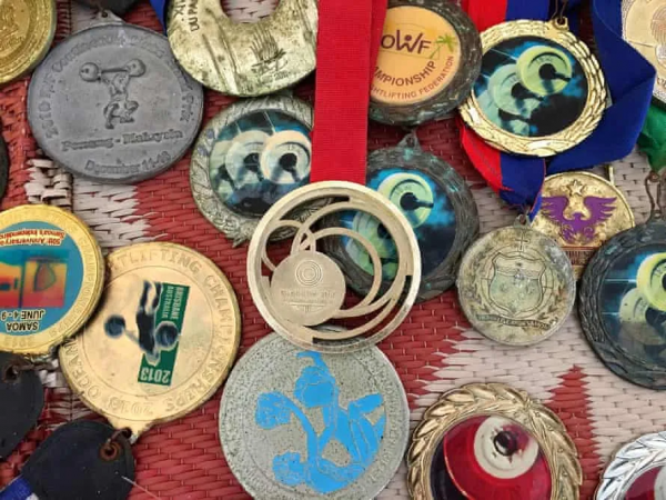 那個奧運會上跳舞搞怪的大哥,背後原來充滿著心酸無奈 那個奧運會上跳舞搞怪的大哥,背後原來充滿著心酸無奈