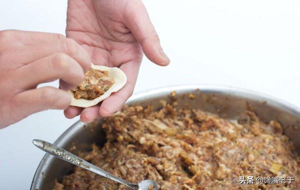 拌餃子餡有訣竅，這3味調料缺一不可，少一樣就不香，看完漲知識