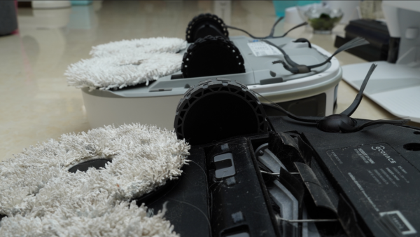 美的W11掃拖一體機效能如何，能媲美科沃斯X1 OMNI嗎？