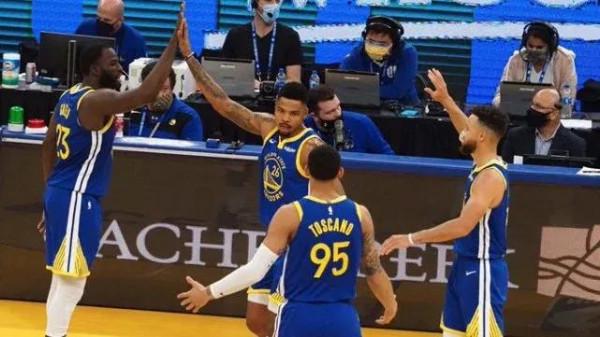 復仇之戰！網友紛紛喊話庫裡其他可以輸猛龍必須贏直接四連勝走起