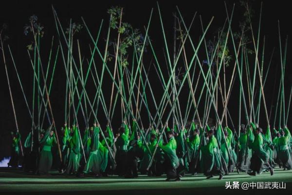 武夷山印象大紅袍:誰說浪漫只是兩個人的事,來看什麼叫“一群人”的浪漫! 武夷山印象大紅袍:誰說浪漫只是兩個人的事,來看什麼叫“一群人”的浪漫!