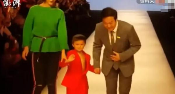 “小馬雲”範小勤的毀滅史,他的故事遠比你想象得更惡劣 “小馬雲”範小勤的毀滅史,他的故事遠比你想象得更惡劣