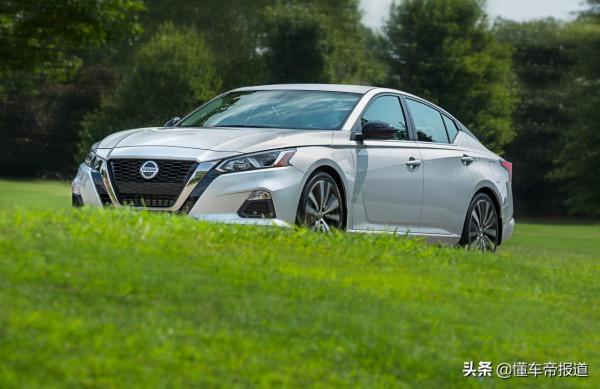 新車 | 海外售價約合人民幣16萬元起，新款日產天籟釋出，可選四驅