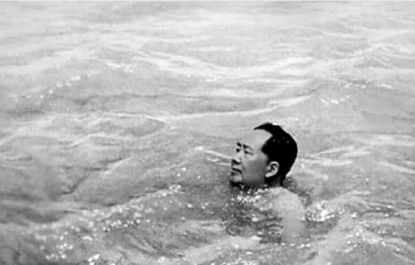 1958年，毛澤東與老友敘舊時問眾人“關公姓什麼”，結果無人答對