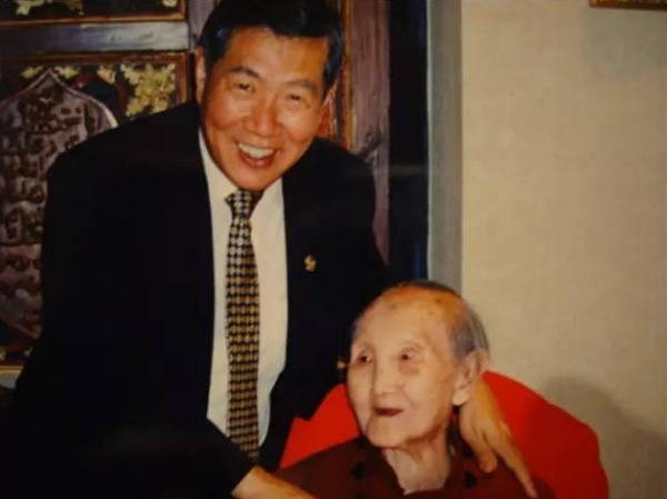 李昌鈺母親：守寡54年，13個子女全成博士，美國兩任總統寫信讚揚