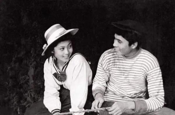 至今恩愛的10對明星夫妻，各有各的幸福，最長相戀47年，最短15年