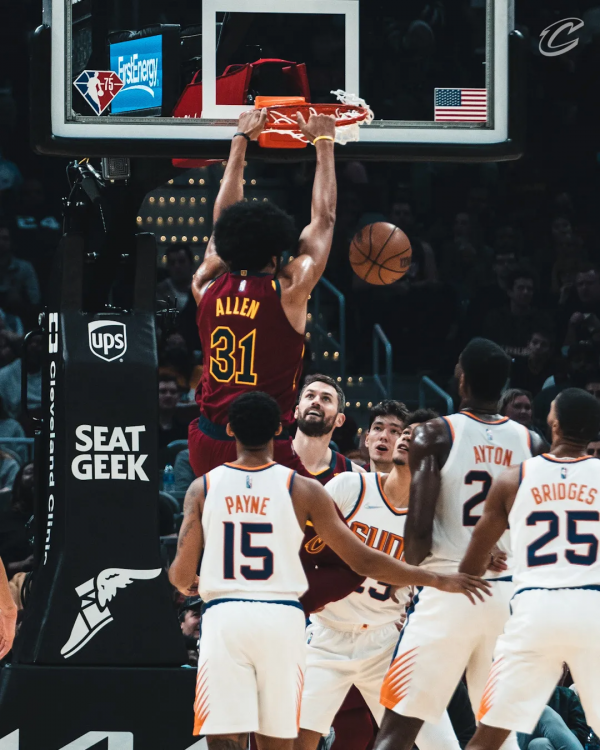 14連勝！太陽戰績緊追勇士！布克35+4+3，保羅關鍵時刻獨得6分