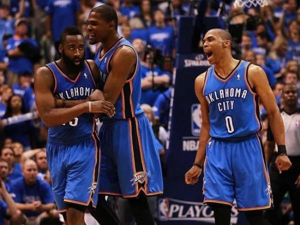 相比拉科布的“壕”，蔡崇信的“莽”，珍妮-巴斯無疑更勤儉持家