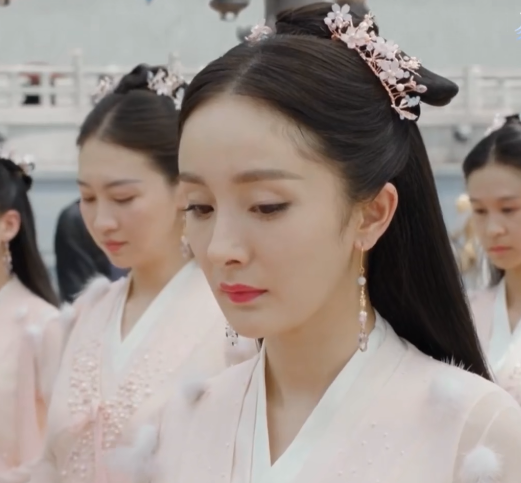 不能忍!整容臉太影響追劇,這些假臉是怎麼混到各種電視劇裡的? 不能忍!整容臉太影響追劇,這些假臉是怎麼混到各種電視劇裡的?