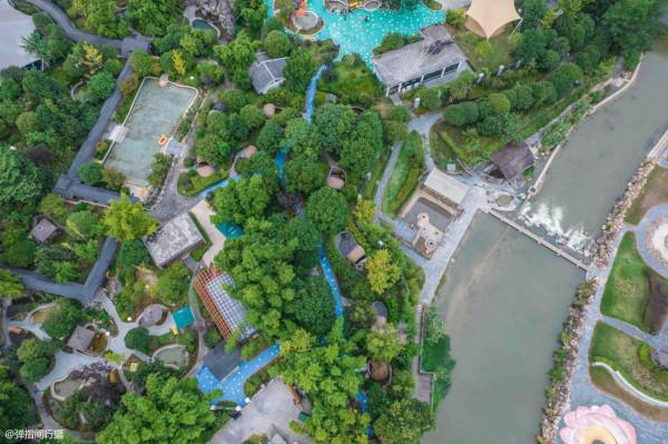 湖南有個溫泉小鎮，村民用地下98℃熱泉煮米粉，每碗10元月入幾萬