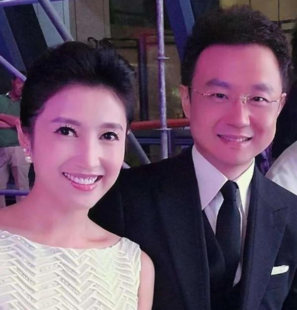 剛強：如果春妮不嫌棄我，我沒意見，這10對主持人的愛情故事感人