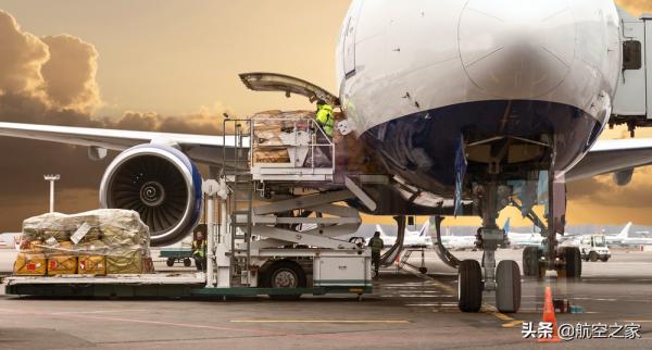 iPhone13發貨、國慶黃金週臨近：香港上海到北美空運價格再創新高