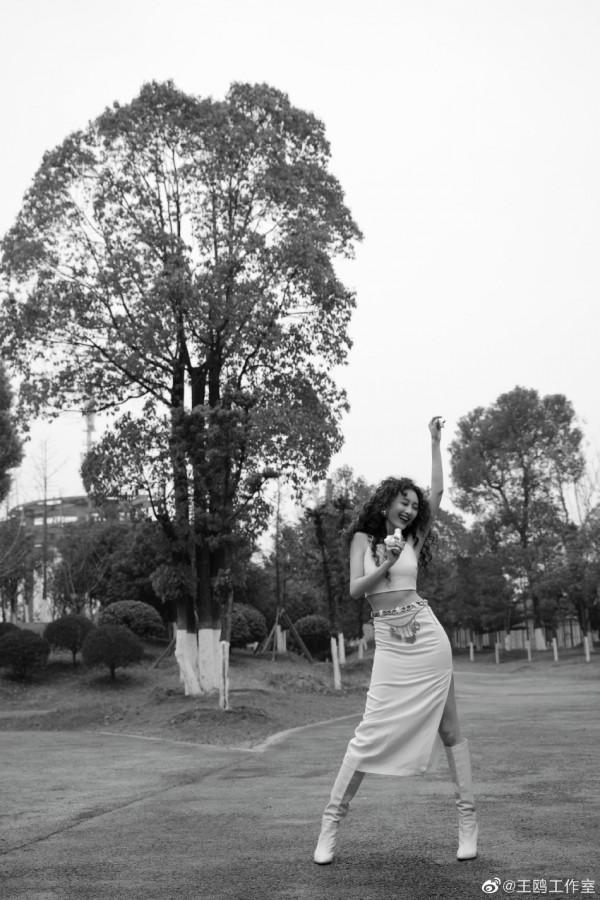 王鷗黑白復古寫真 摩登又文藝