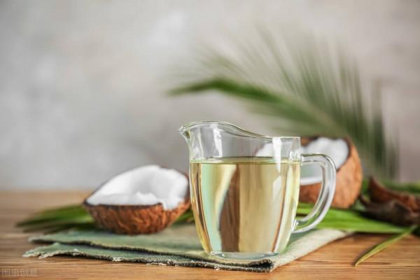 生酮飲食必備的MCT油有多神奇,你知道嗎? 生酮飲食必備的MCT油有多神奇,你知道嗎?