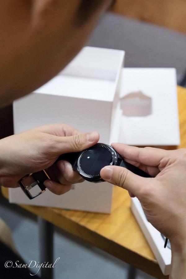 腕上也有了專屬健康管家：華碩健康手錶2開箱測評