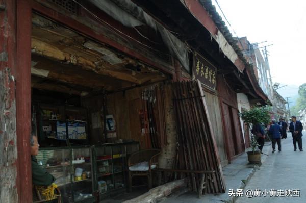 開車翻越秦嶺去漢中,不走高速走國道,路上風景竟然這麼好 開車翻越秦嶺去漢中,不走高速走國道,路上風景竟然這麼好