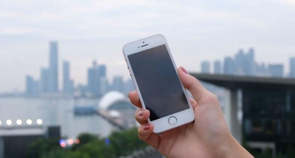 5年前的蘋果小鋼炮現在怎麼樣了？iPhone SE評測