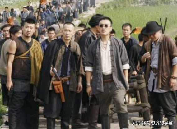 匪首殺害我軍5名師級幹部，混成解放軍副團長，查明後為何沒槍斃