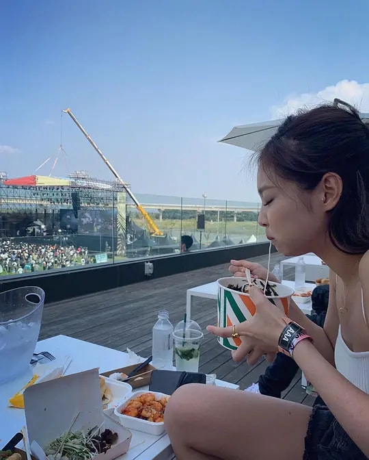 “人間香奈兒”金珍妮：富三代出身的她，卻是最強的“帶貨達人”