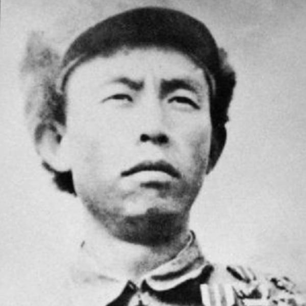 1953年軍長登報尋人,河南一清潔工身份確認,被毛主席請去中南海 1953年軍長登報尋人,河南一清潔工身份確認,被毛主席請去中南海