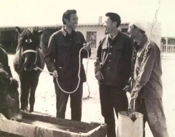 追憶先生｜賢哉斯人，亮哉斯文； 斯人已逝，斯文長存。