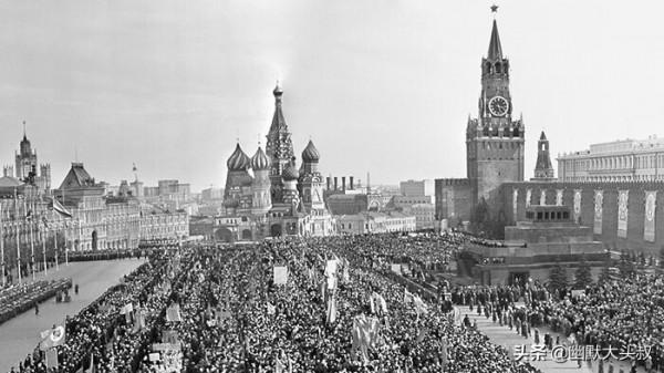 尤里·加加林首次太空飛行的檔案檔案解密：當局隱瞞了60年