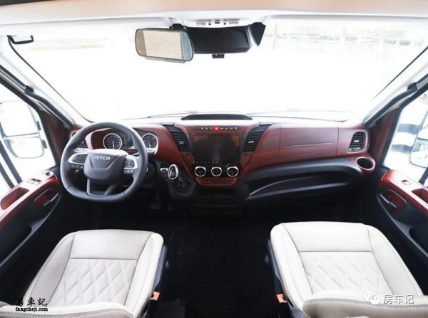 售價141萬的頂級房車!可能是最好的C型房車!戴德E途來了 售價141萬的頂級房車!可能是最好的C型房車!戴德E途來了