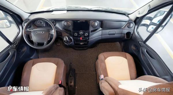 賽德新款房車下線，車裡10度電夏季空調放心開，四口人住真得勁兒