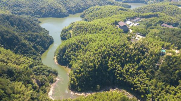 安吉漂流不二之選仙龍峽：2km峽谷溯溪漂流、2h清涼體驗