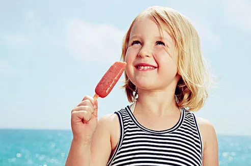 天這麼熱，能不能給孩子吃冰淇淋？怎麼吃才健康？