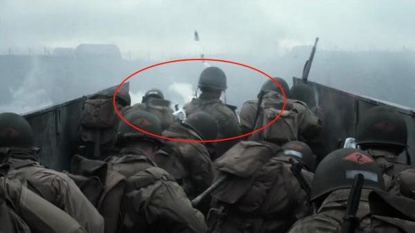 《拯救大兵瑞恩》登陸艇為什麼不改成左右開門？至少可以減少傷亡
