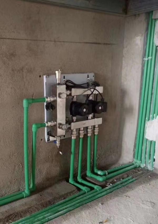 一個地暖(耦合罐)兩個系統 一個地暖(耦合罐)兩個系統