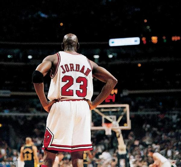 NBA紀實連載48：巔峰喬丹為什麼退役，喬丹右手食指到底怎麼了