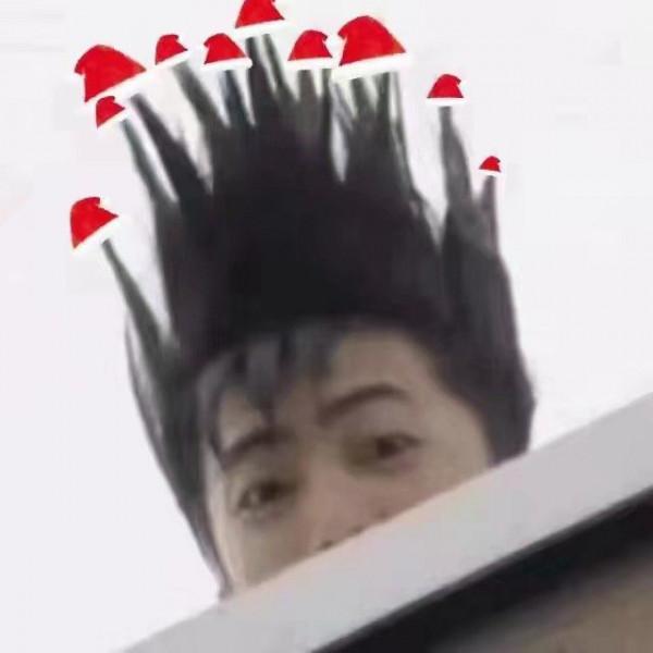 可愛搞怪動漫微信QQ情侶頭像